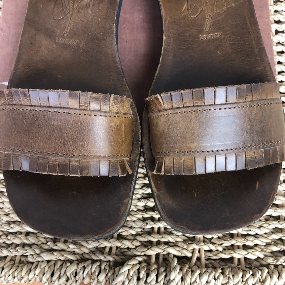 Fly London Mexu Leather Ankle Fringe Sandal Sz 36, US 5.5 - 6 - Picture 5 of 15